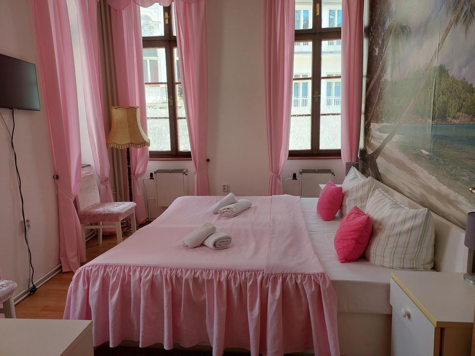 Hotel Asila 카를로비바리 외부 사진